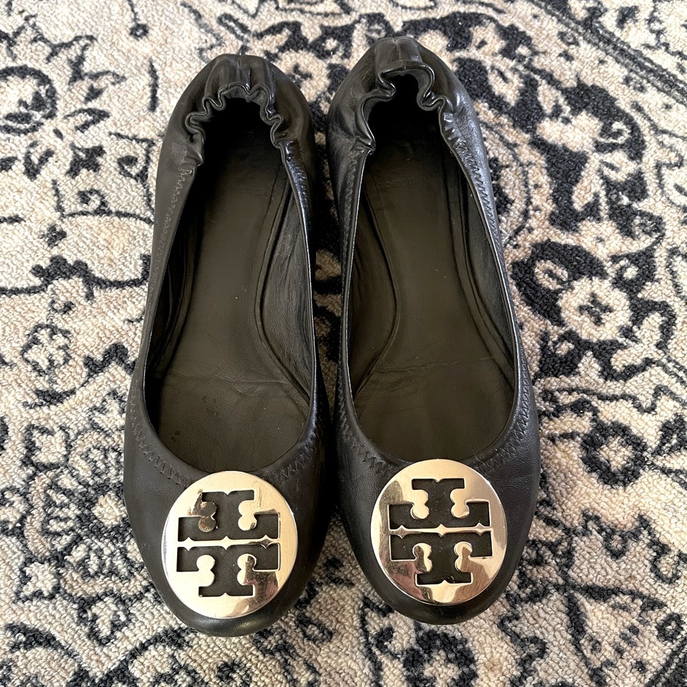 Tory Burch black and silver logo flats